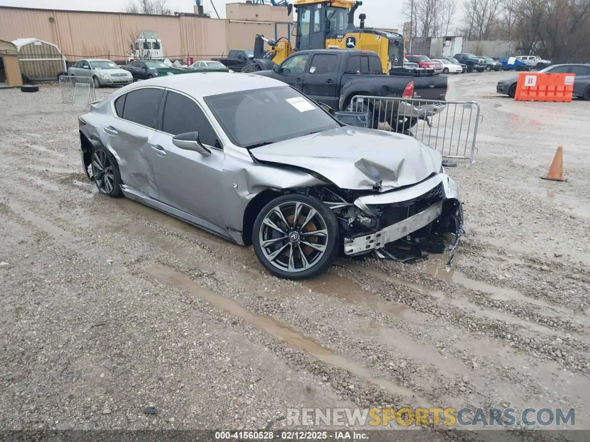 1 Фотография поврежденного автомобиля JTHGZ1B20M5039493 LEXUS IS 350 2021