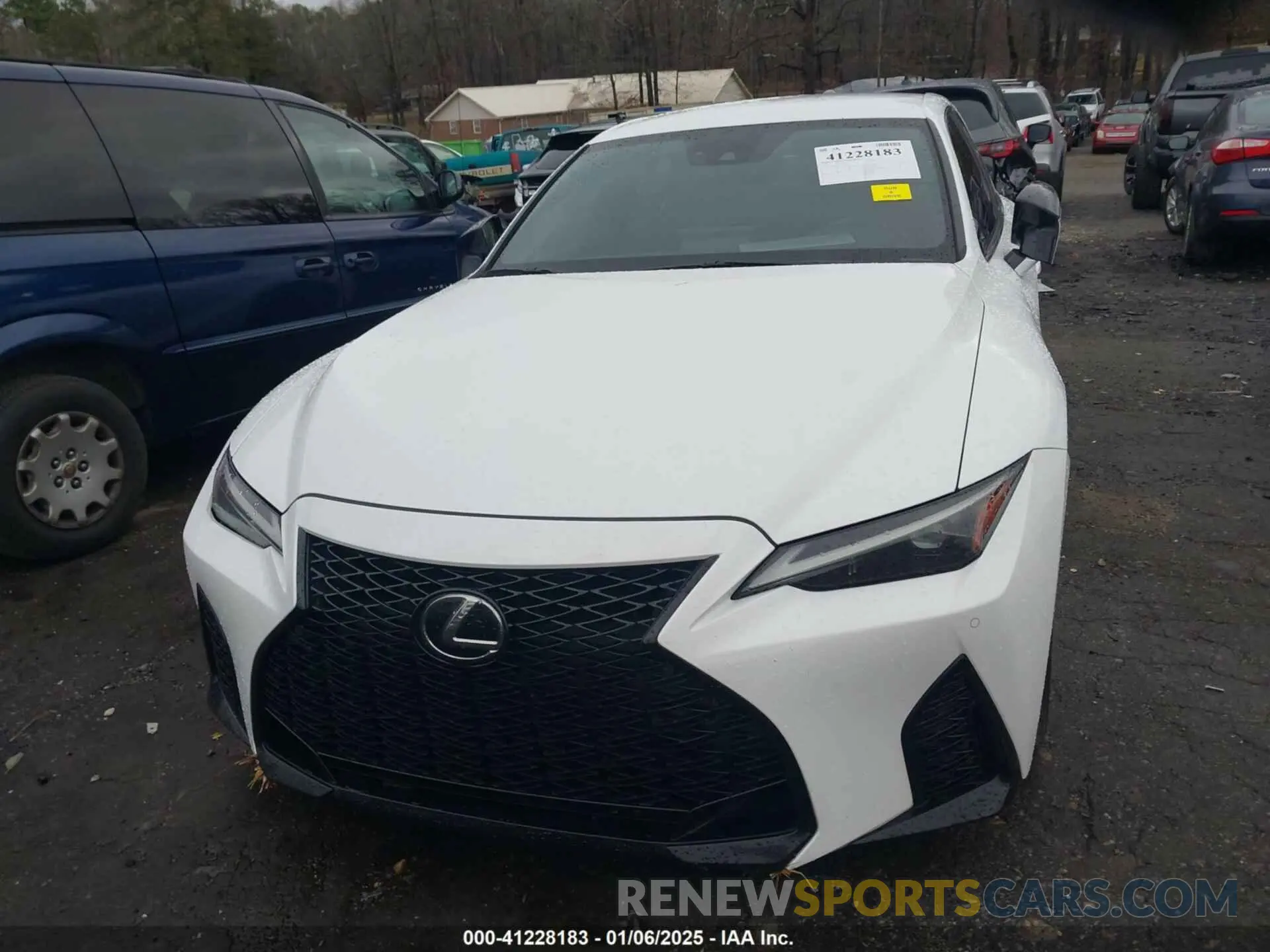 12 Фотография поврежденного автомобиля JTHGZ1B23M5039150 LEXUS IS 350 2021