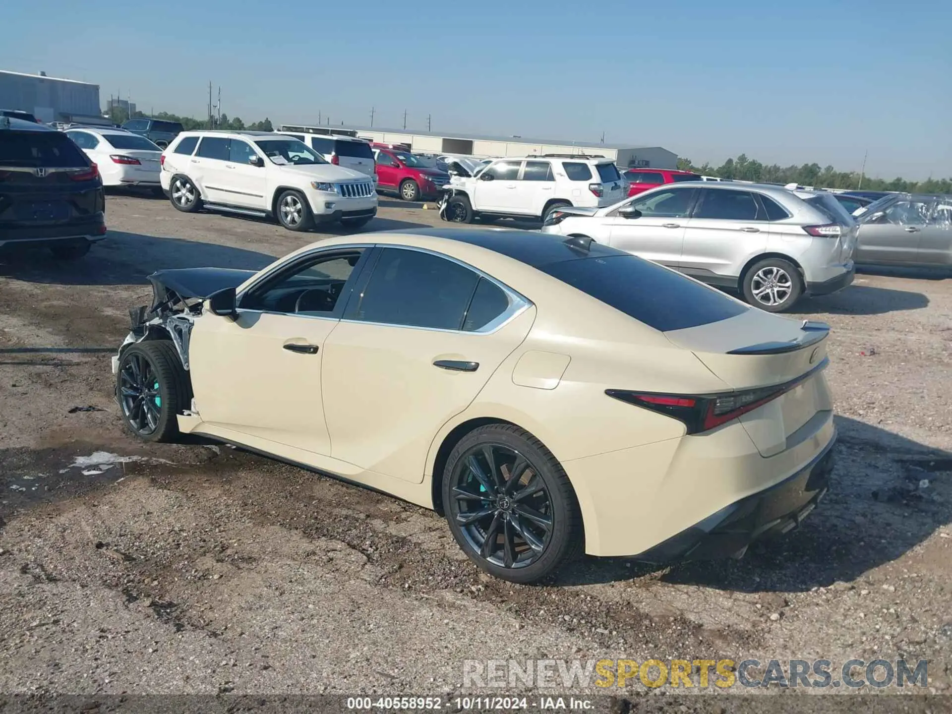 3 Фотография поврежденного автомобиля JTHGZ1B28M5037359 LEXUS IS 350 2021
