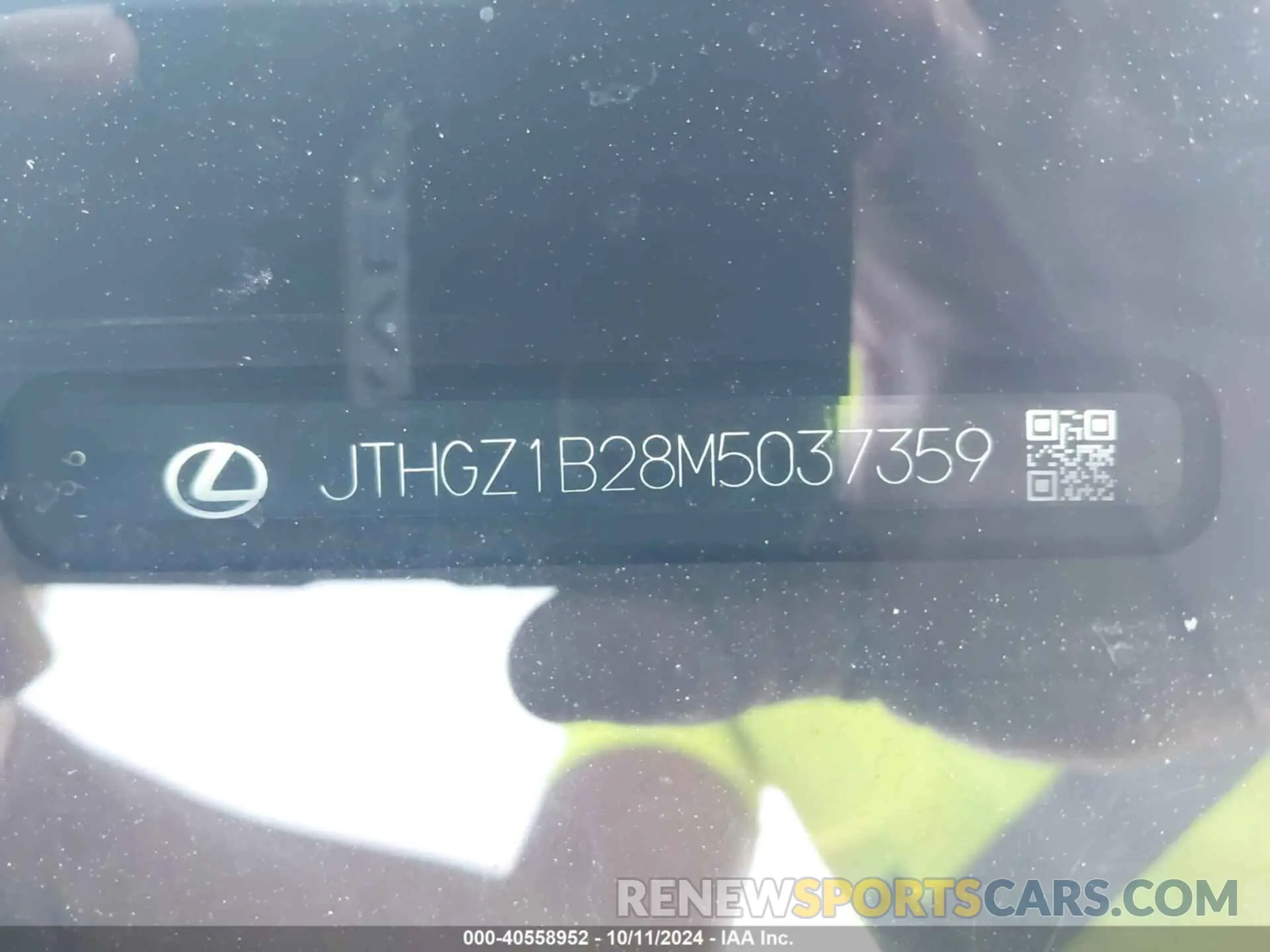 9 Фотография поврежденного автомобиля JTHGZ1B28M5037359 LEXUS IS 350 2021