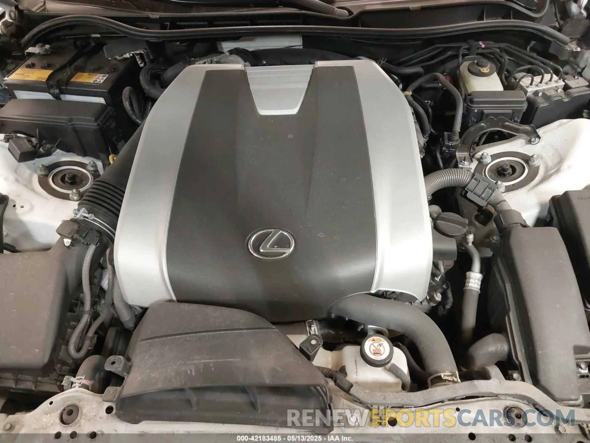 10 Фотография поврежденного автомобиля JTHGZ1E20M5021250 LEXUS IS 350 2021