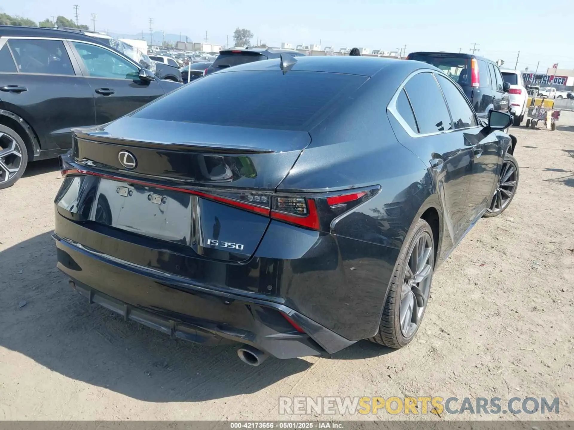 4 Фотография поврежденного автомобиля JTHGZ1B24N5052989 LEXUS IS 350 2022