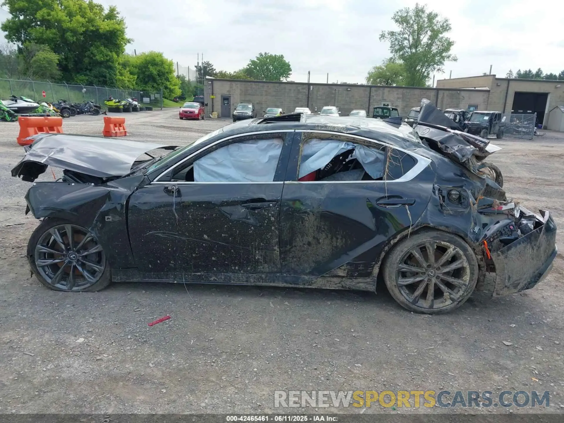 15 Photograph of a damaged car JTHGZ1E25N5026140 LEXUS IS 350 2022