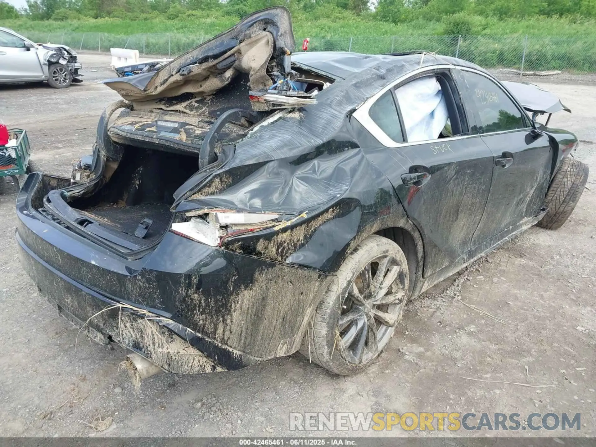 4 Photograph of a damaged car JTHGZ1E25N5026140 LEXUS IS 350 2022
