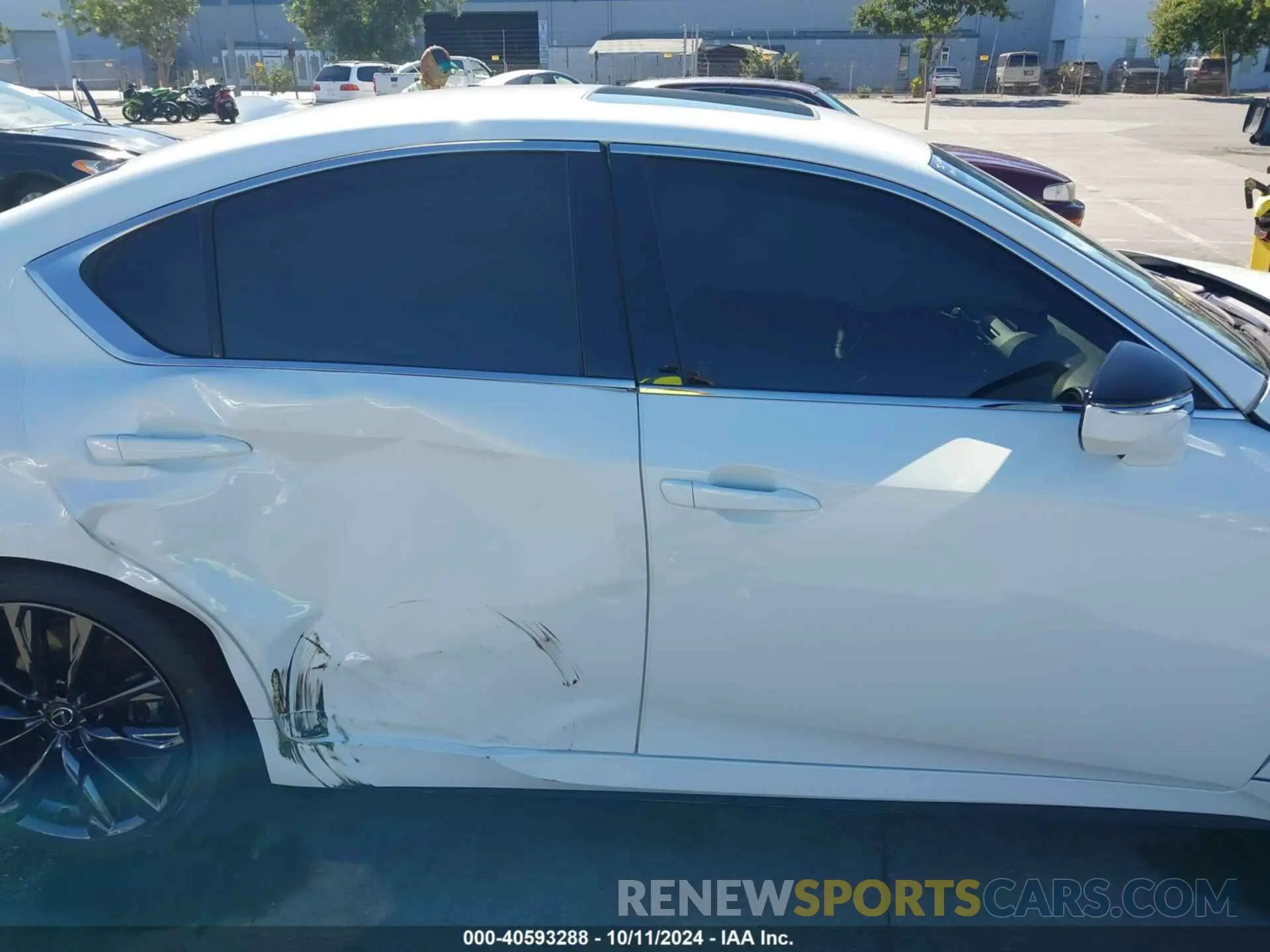 13 Фотография поврежденного автомобиля JTHGZ1B21P5062057 LEXUS IS 350 2023