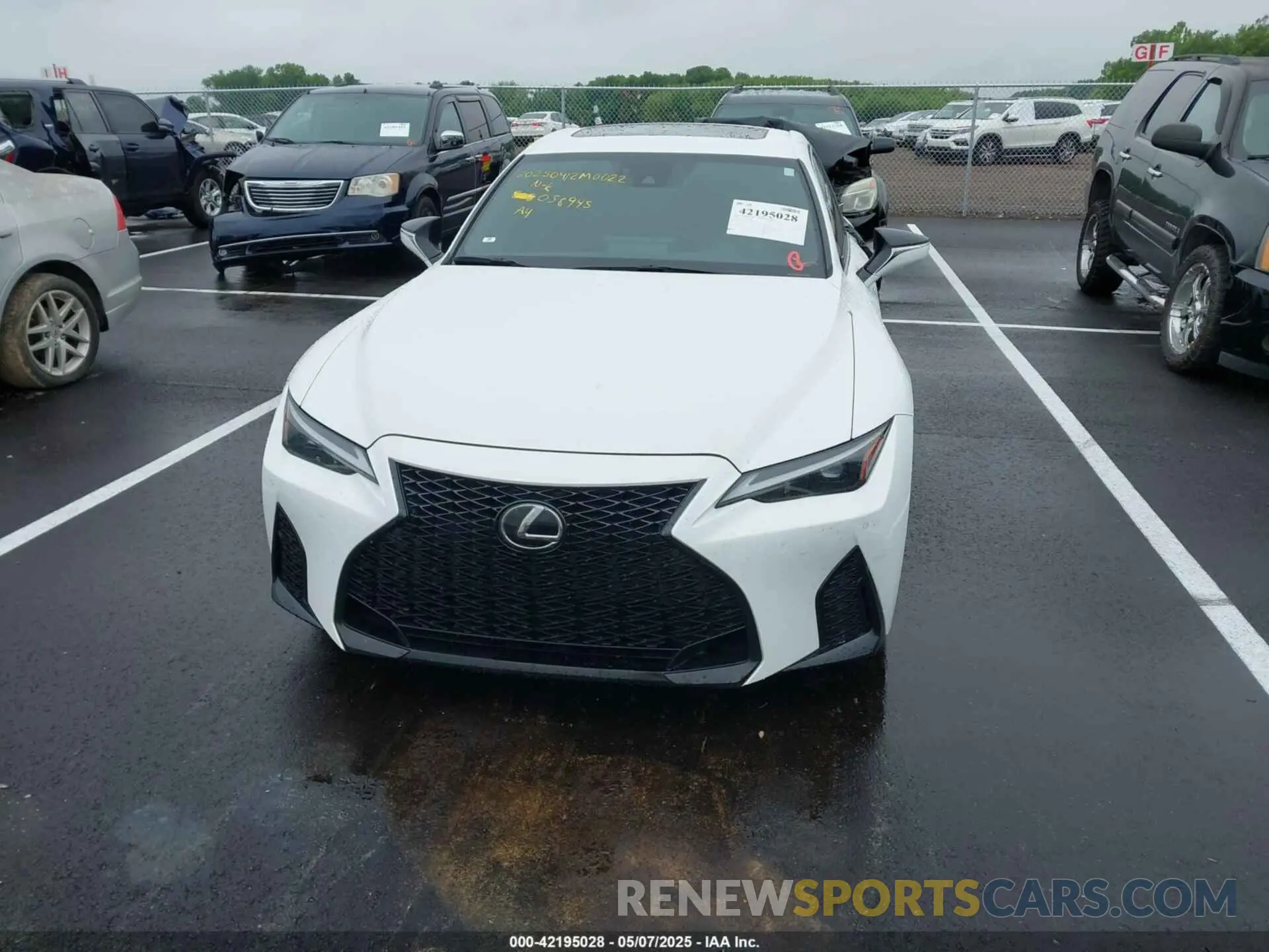 12 Фотография поврежденного автомобиля JTHGZ1B2XP5058945 LEXUS IS 350 2023