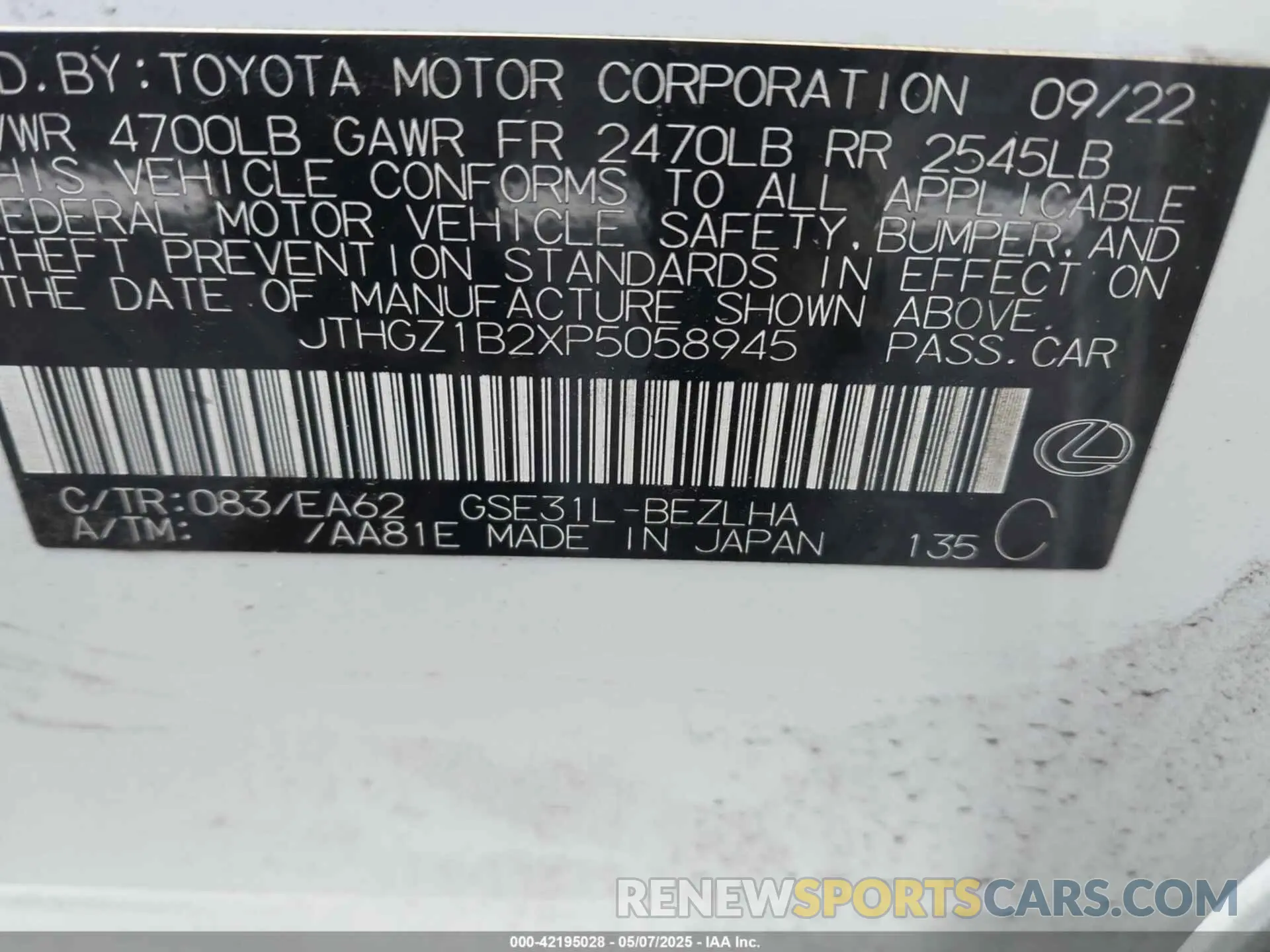 9 Фотография поврежденного автомобиля JTHGZ1B2XP5058945 LEXUS IS 350 2023
