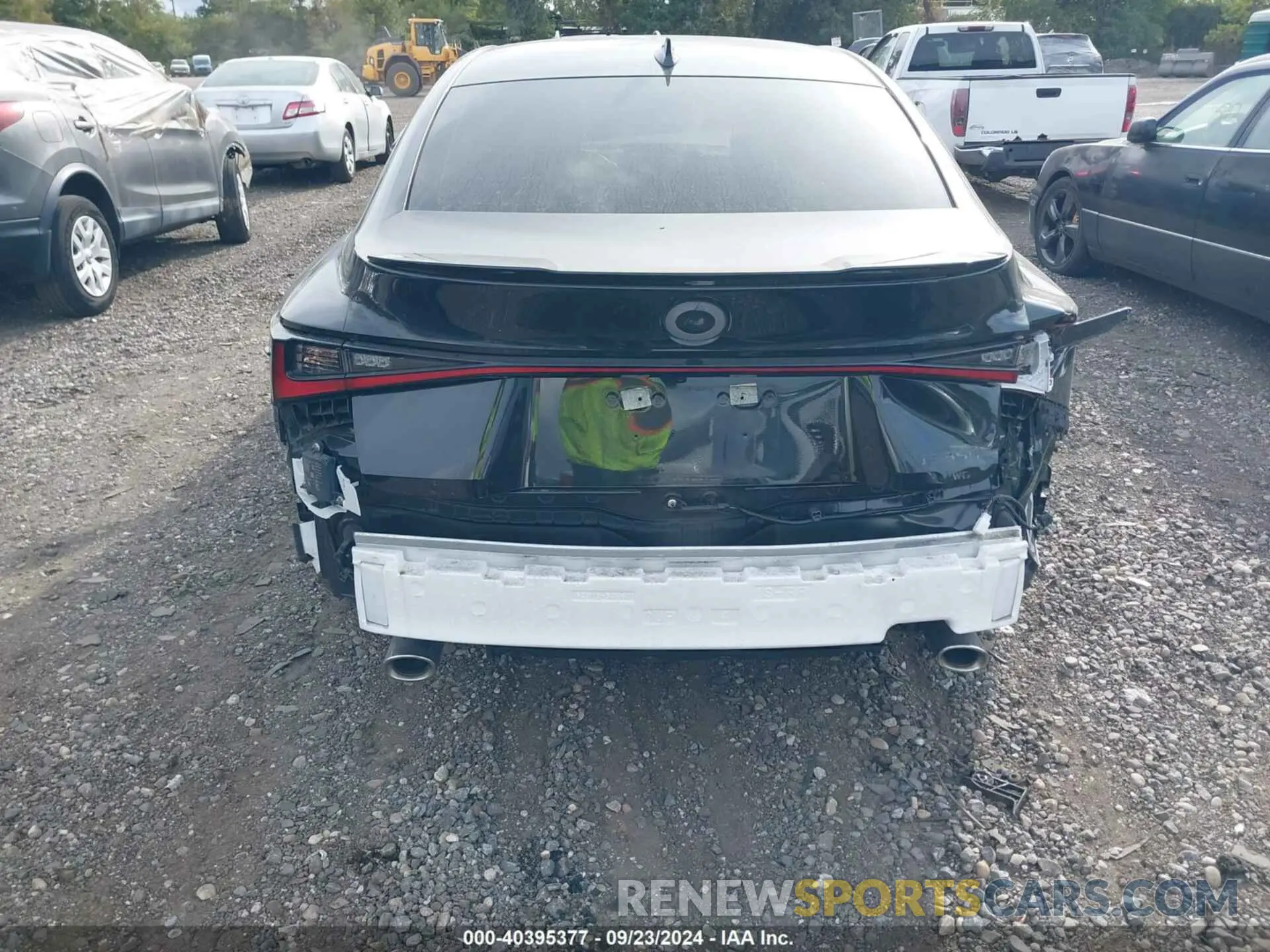 17 Фотография поврежденного автомобиля JTHGZ1E21P5029412 LEXUS IS 350 2023