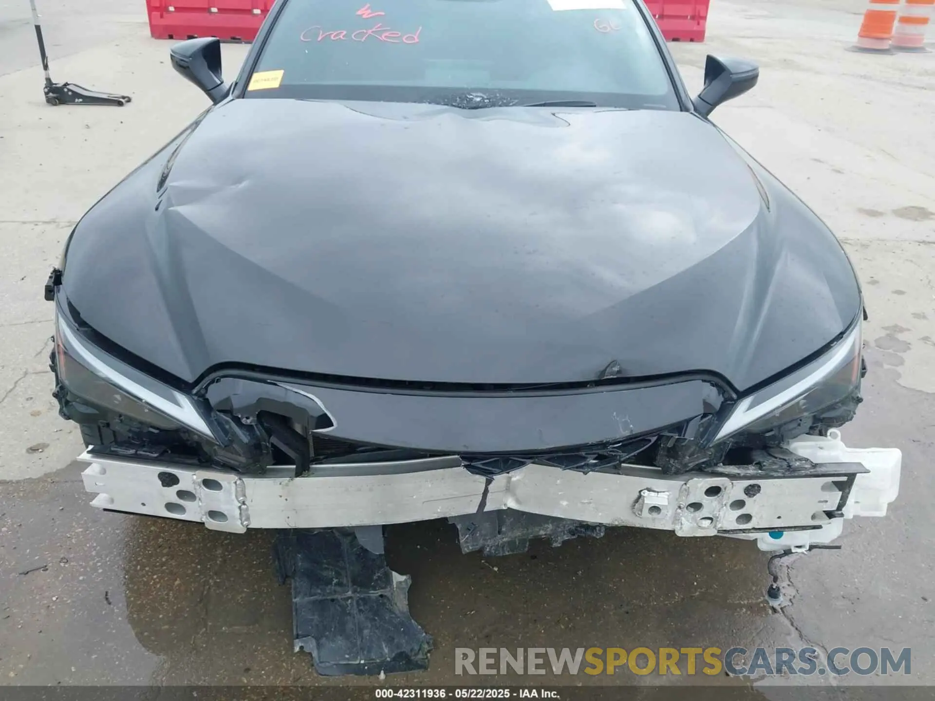 6 Фотография поврежденного автомобиля JTHBZ1B20R5080465 LEXUS IS 350 2024