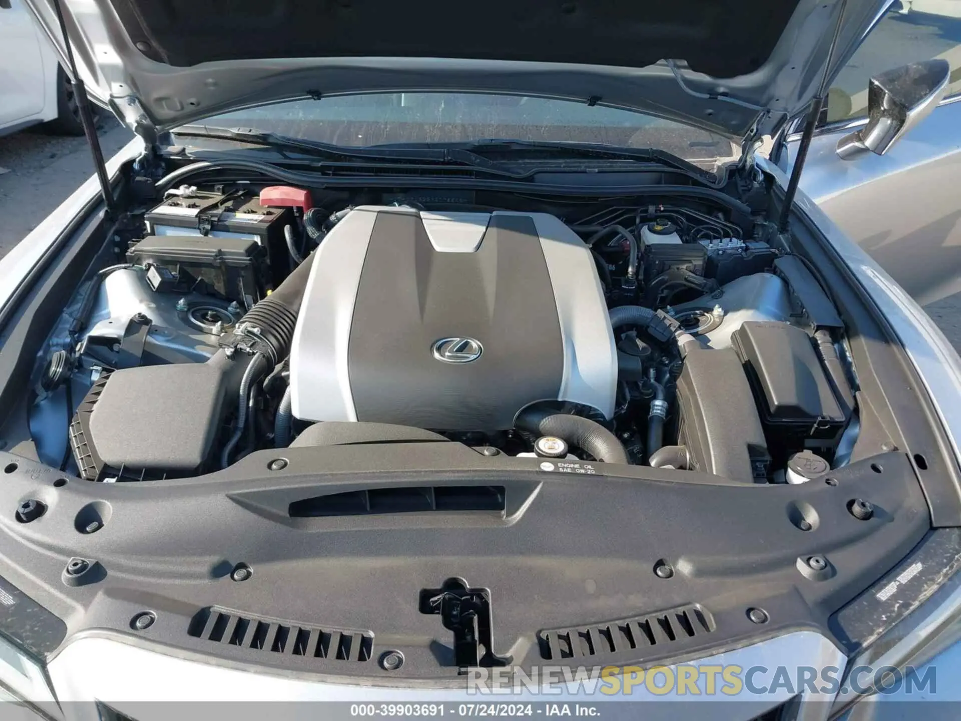 10 Фотография поврежденного автомобиля JTHGZ1B22R5076648 LEXUS IS 350 2024