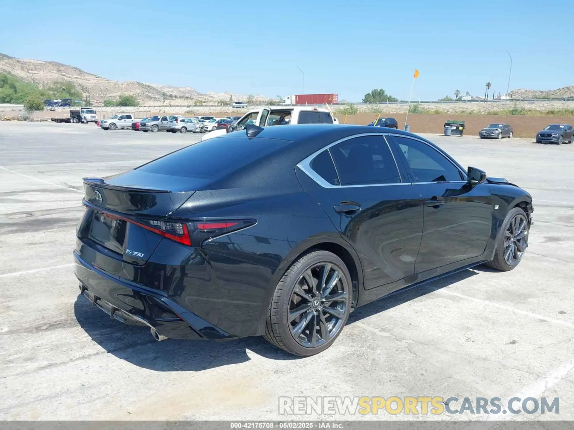 4 Фотография поврежденного автомобиля JTHGZ1B27R5080467 LEXUS IS 350 2024