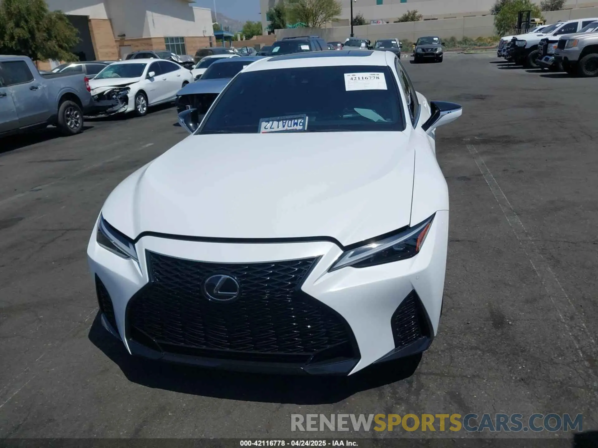 12 Фотография поврежденного автомобиля JTHGZ1B28R5076461 LEXUS IS 350 2024