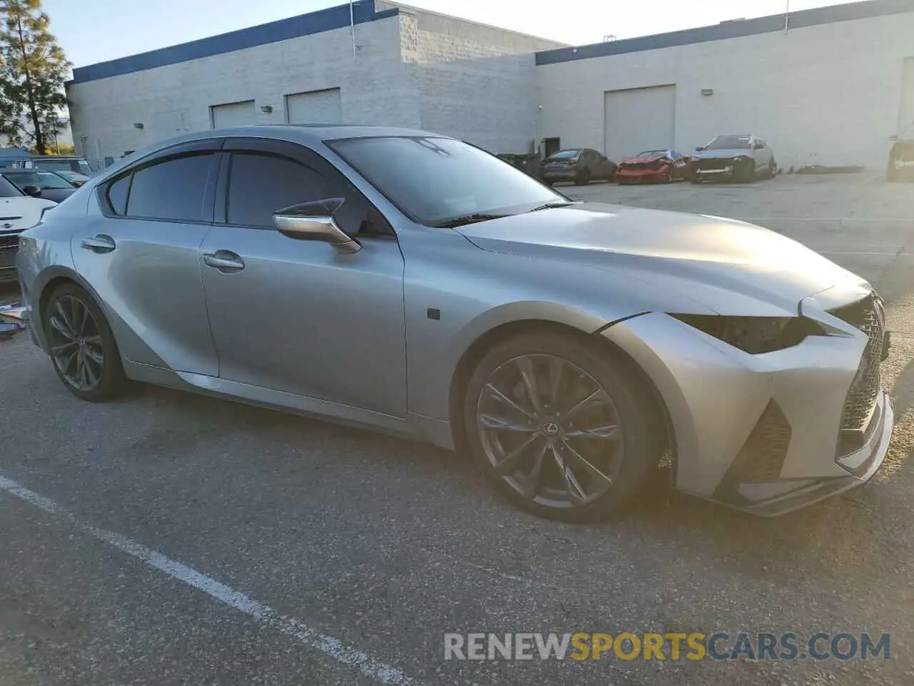 4 Фотография поврежденного автомобиля JTHGZ1B26M5042799 LEXUS IS 350 F S 2021