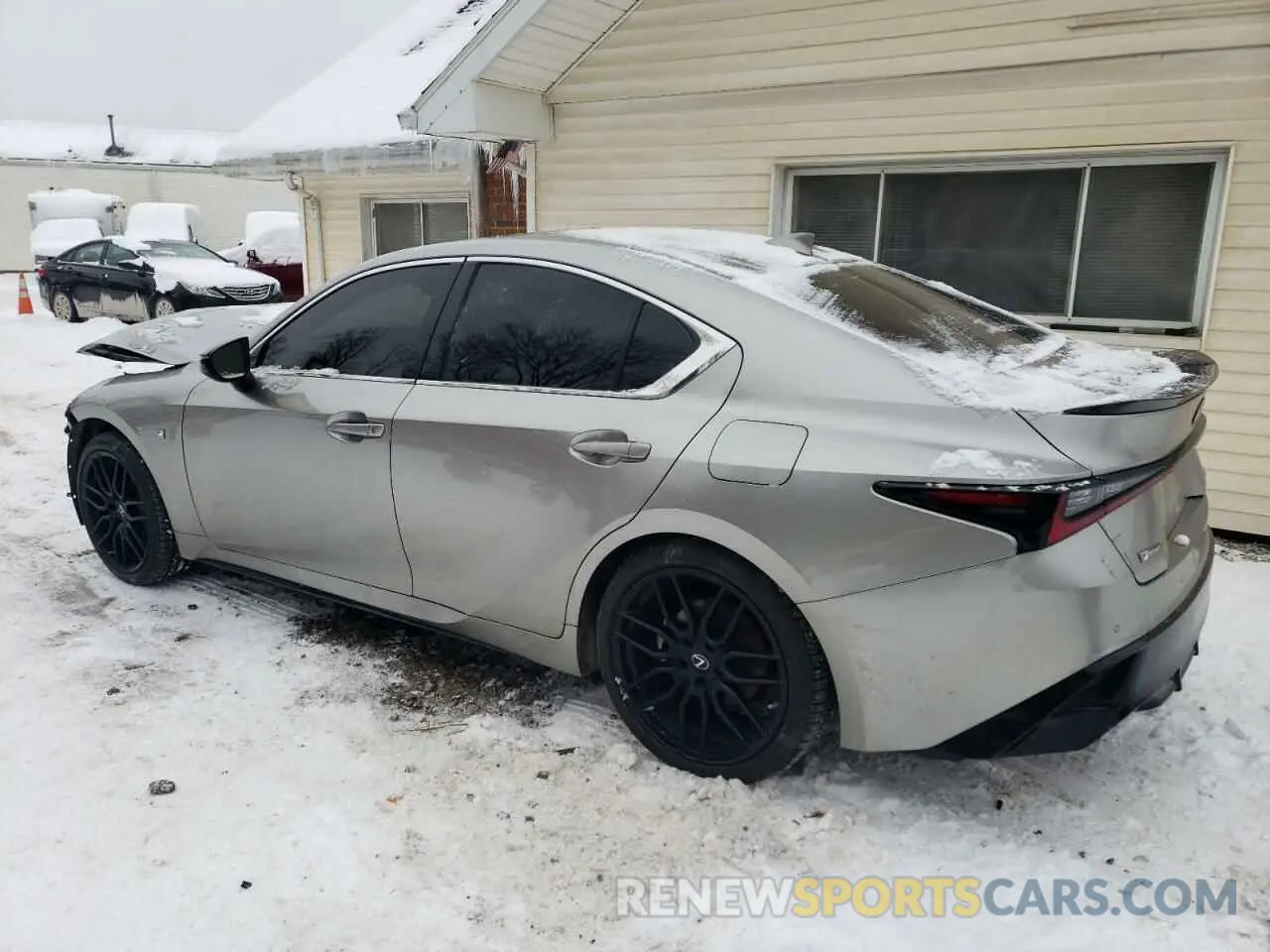2 Фотография поврежденного автомобиля JTHGZ1E28M5018371 LEXUS IS 350 F S 2021