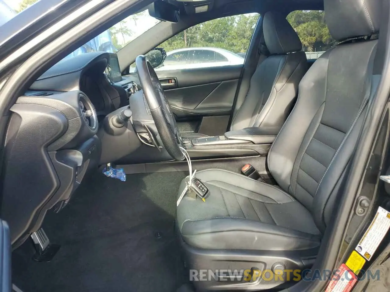 7 Фотография поврежденного автомобиля JTHGZ1B25N5058137 LEXUS IS 350 F S 2022