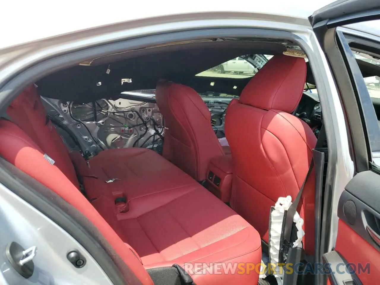 10 Фотография поврежденного автомобиля JTHGZ1B28N5054583 LEXUS IS 350 F S 2022
