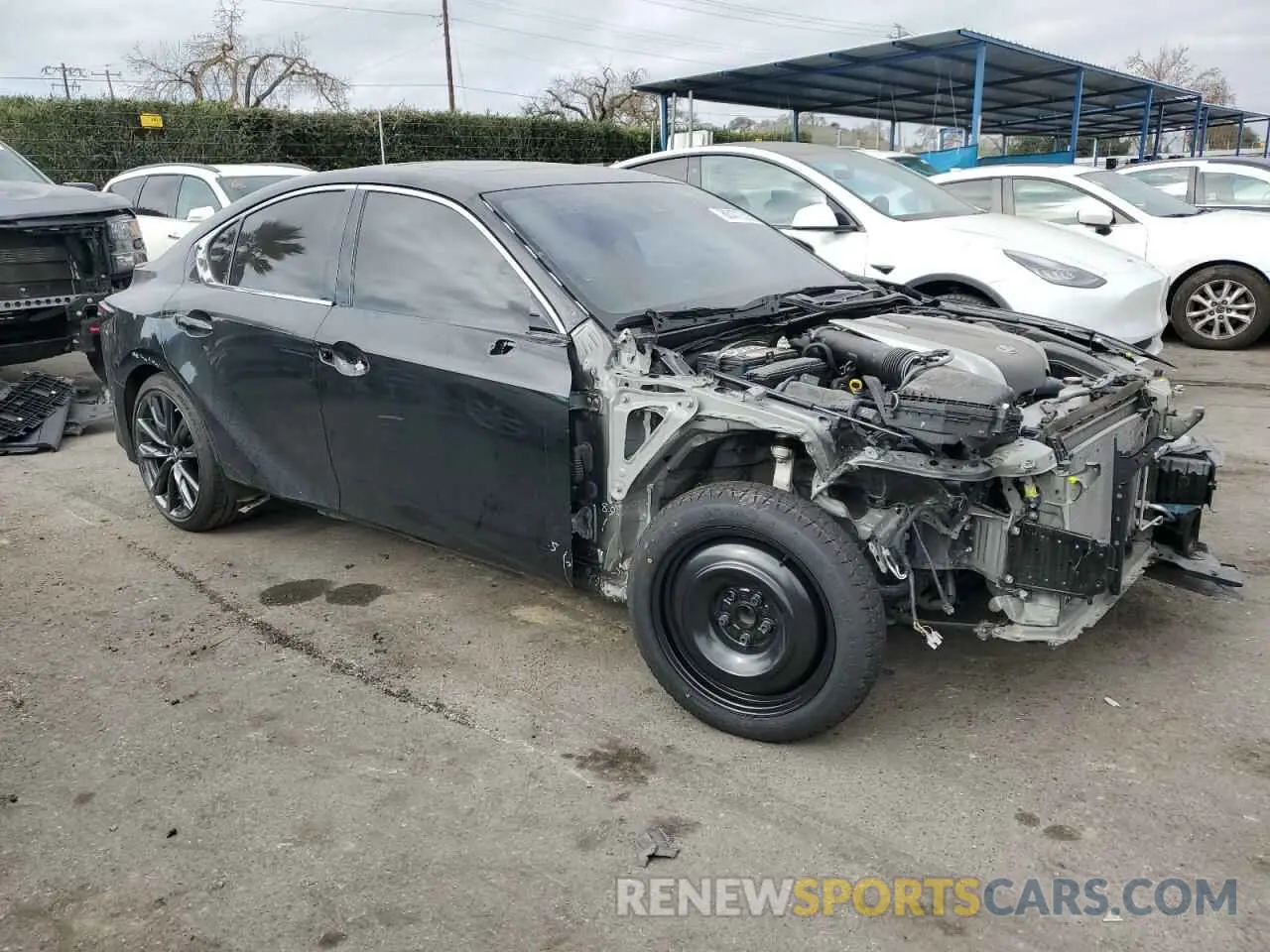 4 Фотография поврежденного автомобиля JTHGZ1B28N5056415 LEXUS IS 350 F S 2022