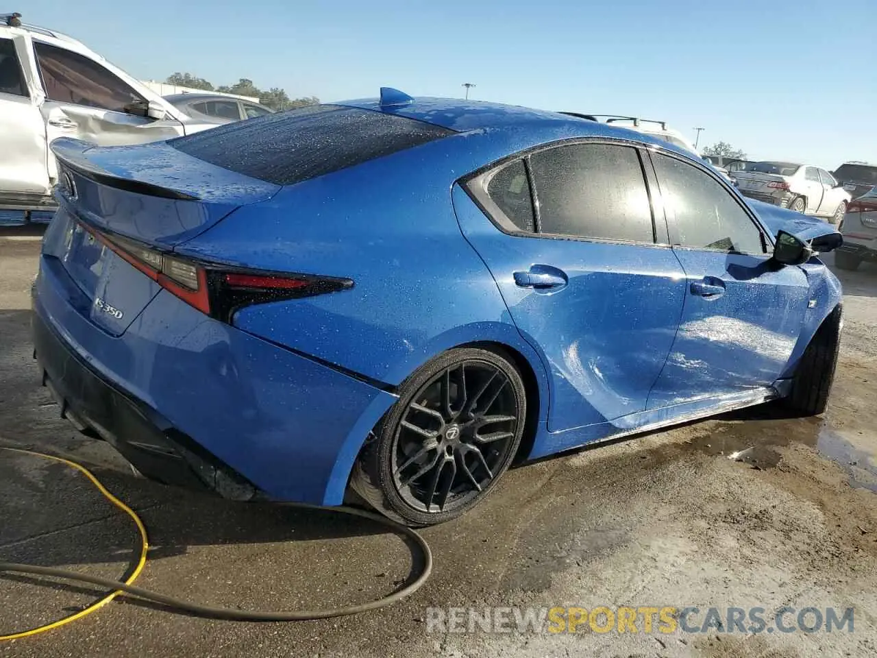 3 Фотография поврежденного автомобиля JTHSZ1B24N5052209 LEXUS IS 350 F S 2022