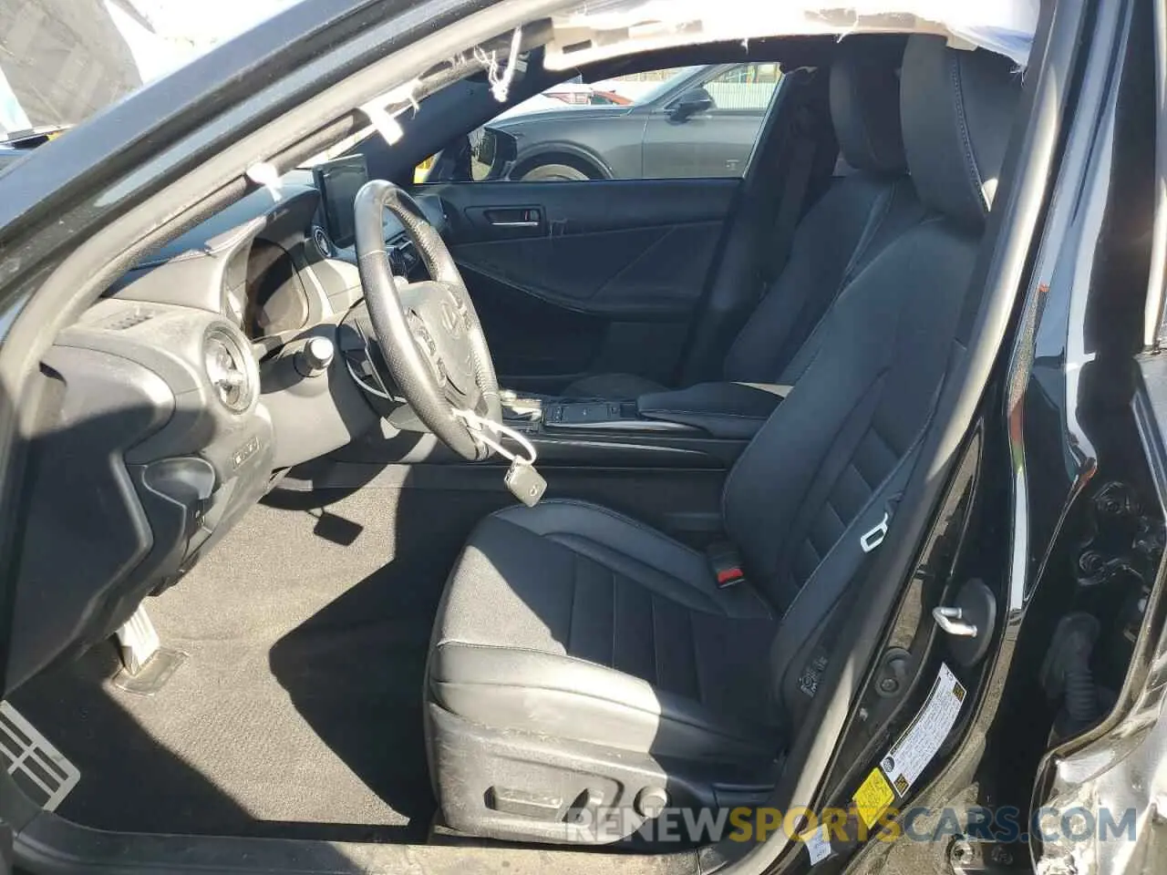 7 Фотография поврежденного автомобиля JTHGZ1B25P5069996 LEXUS IS 350 F S 2023