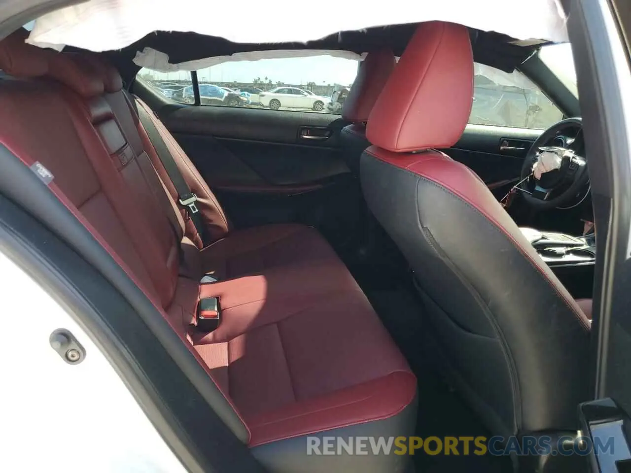 11 Фотография поврежденного автомобиля JTHBZ1B2XR5080277 LEXUS IS 350 F S 2024