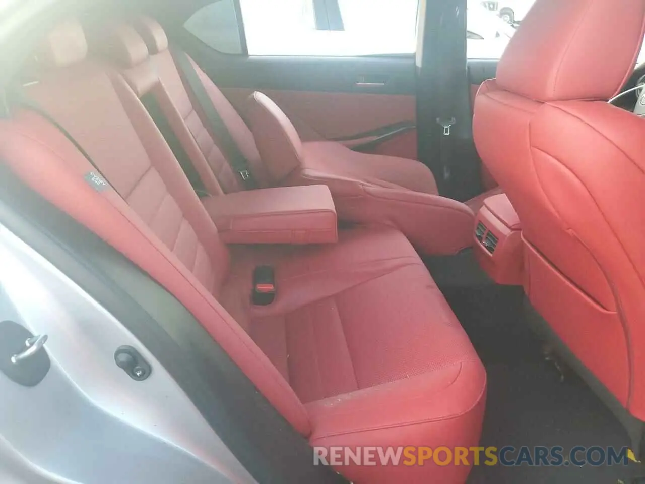 10 Фотография поврежденного автомобиля JTHGZ1B2XR5073688 LEXUS IS 350 F S 2024