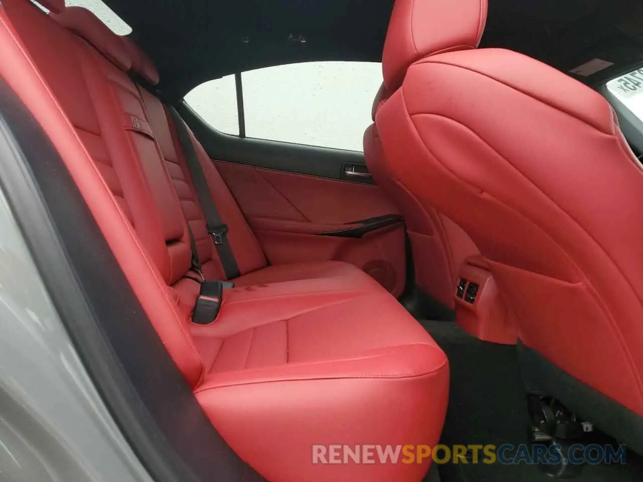 10 Фотография поврежденного автомобиля JTHGZ1E27R5033175 LEXUS IS 350 F S 2024