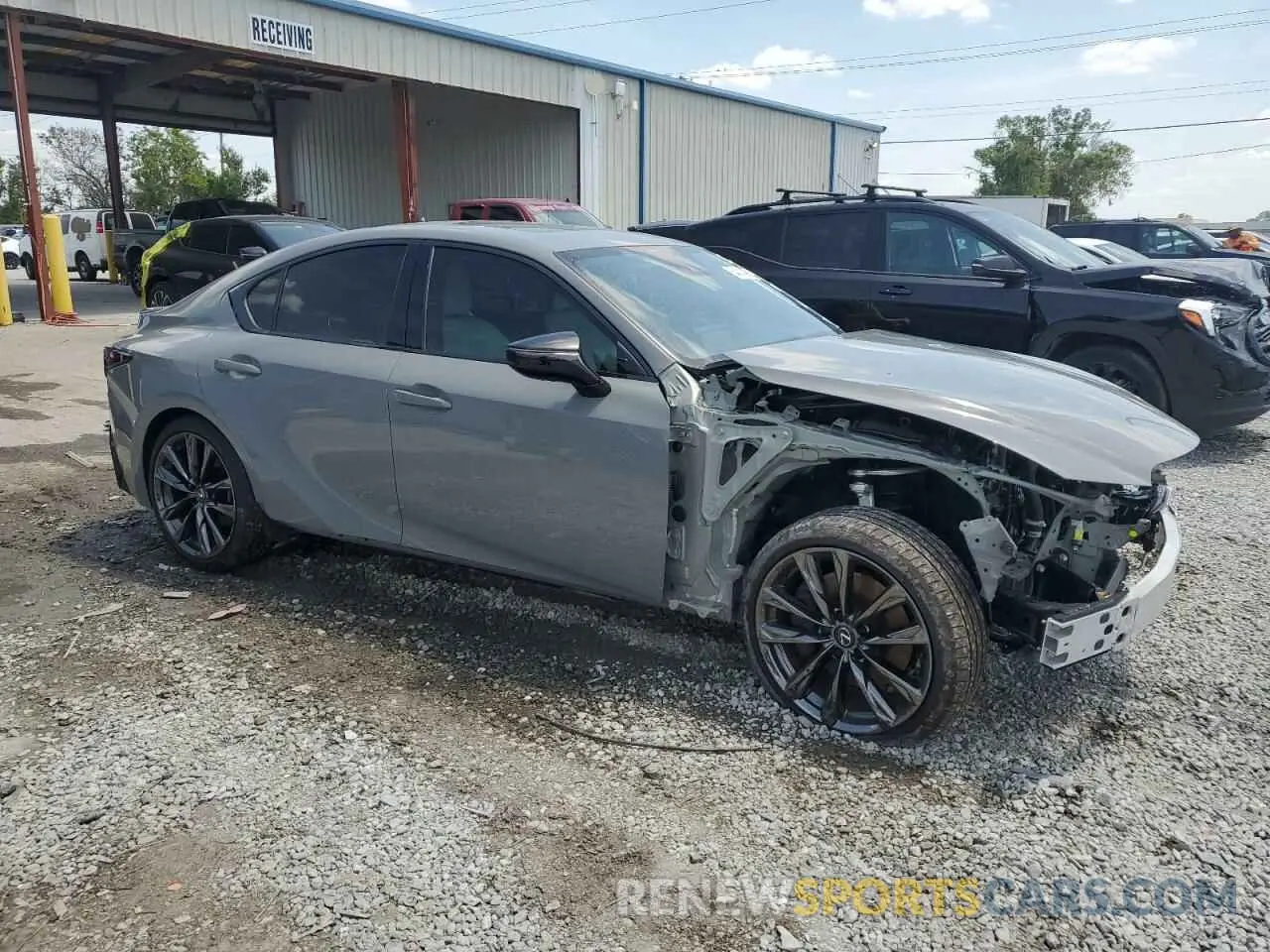 4 Фотография поврежденного автомобиля JTHGZ1B24S5082618 LEXUS IS 350 F S 2025