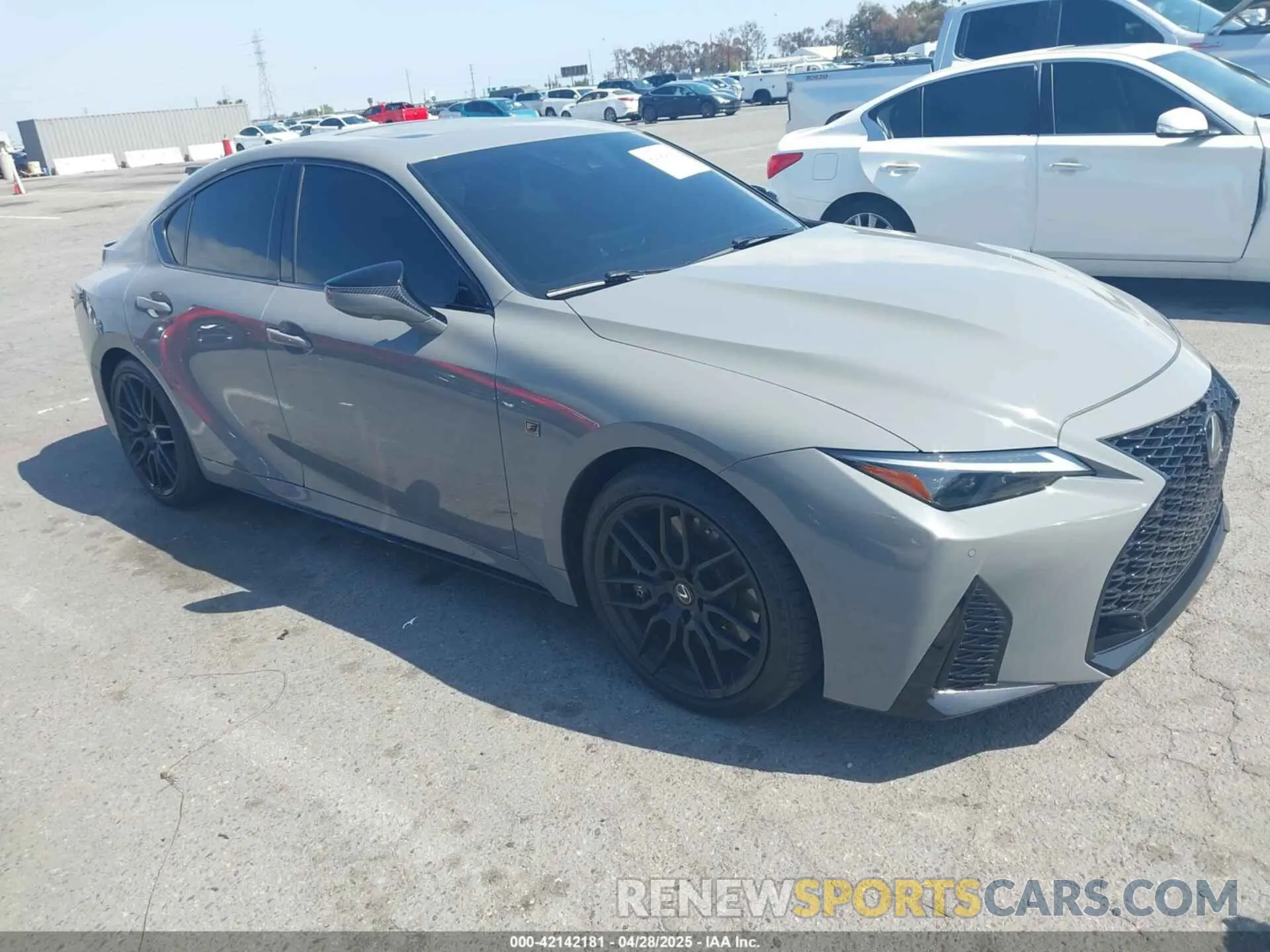 1 Фотография поврежденного автомобиля JTHUP1D25N5001359 LEXUS IS 500 2022