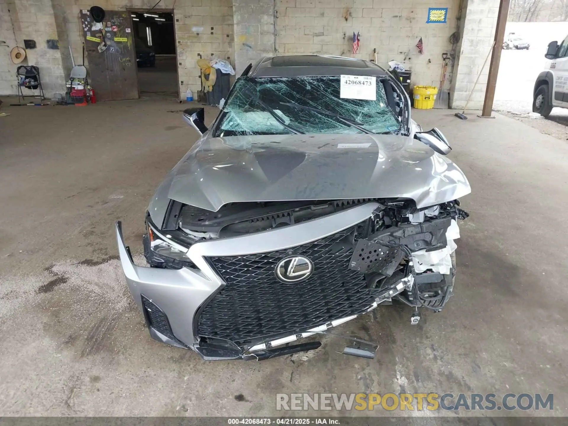 13 Фотография поврежденного автомобиля JTHAP1D22P5002345 LEXUS IS 500 2023