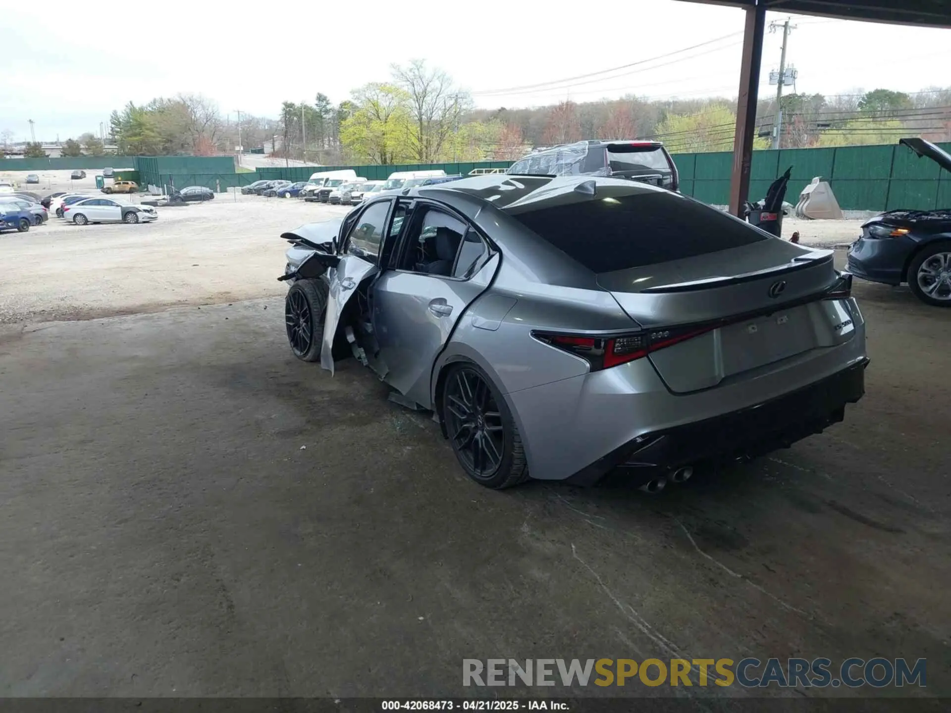 3 Фотография поврежденного автомобиля JTHAP1D22P5002345 LEXUS IS 500 2023