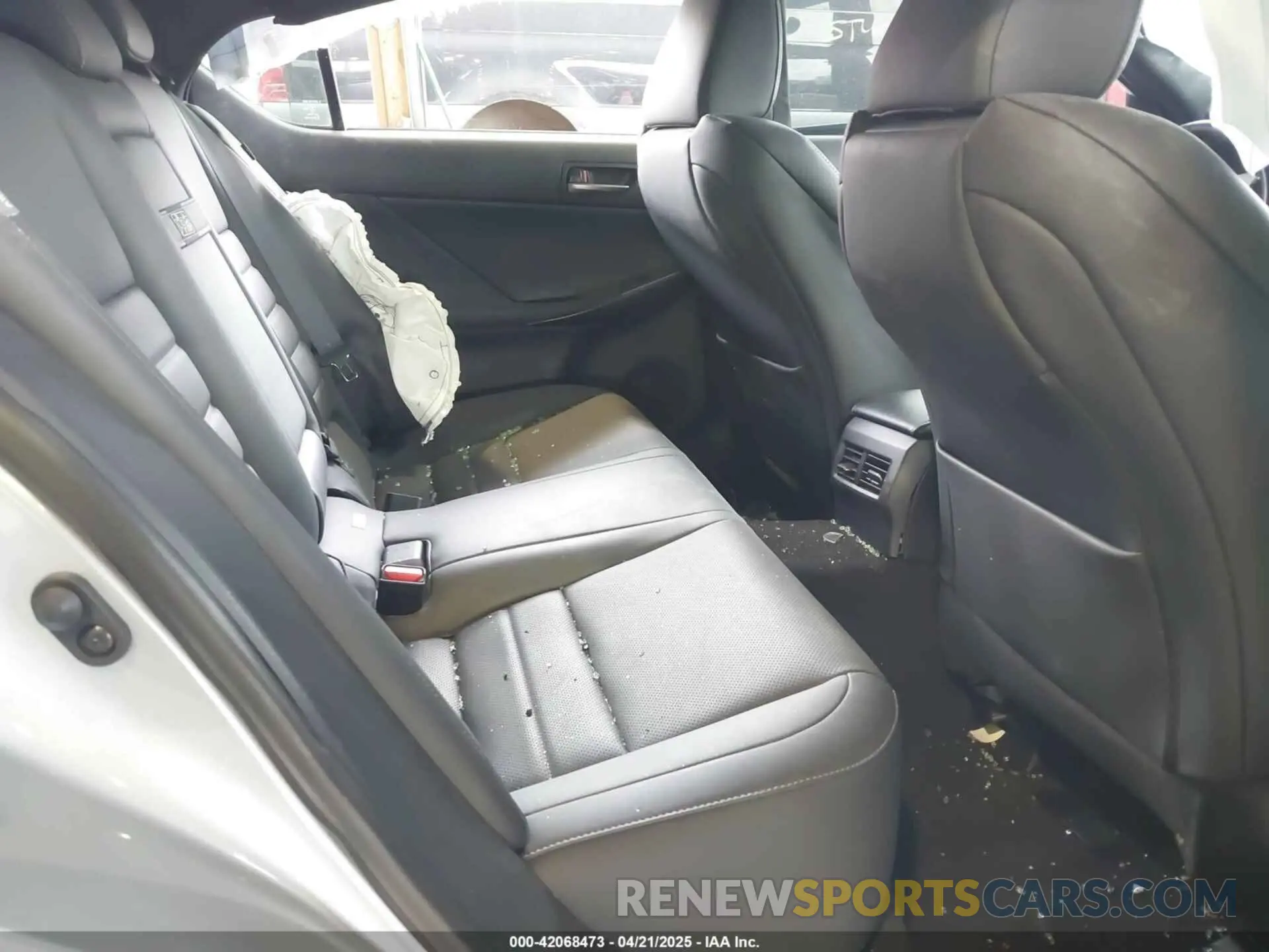 8 Фотография поврежденного автомобиля JTHAP1D22P5002345 LEXUS IS 500 2023