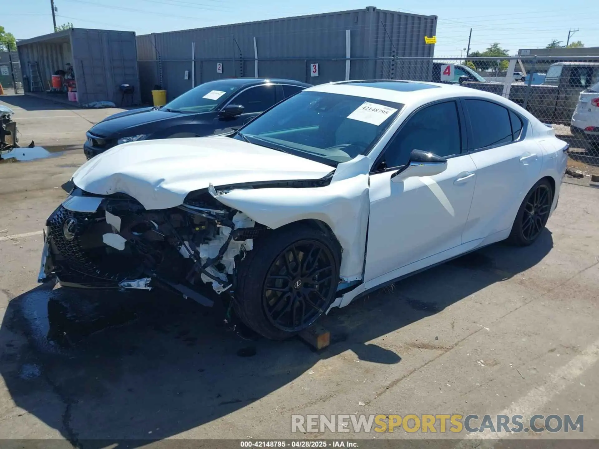 2 Фотография поврежденного автомобиля JTHAP1D24P5004680 LEXUS IS 500 2023