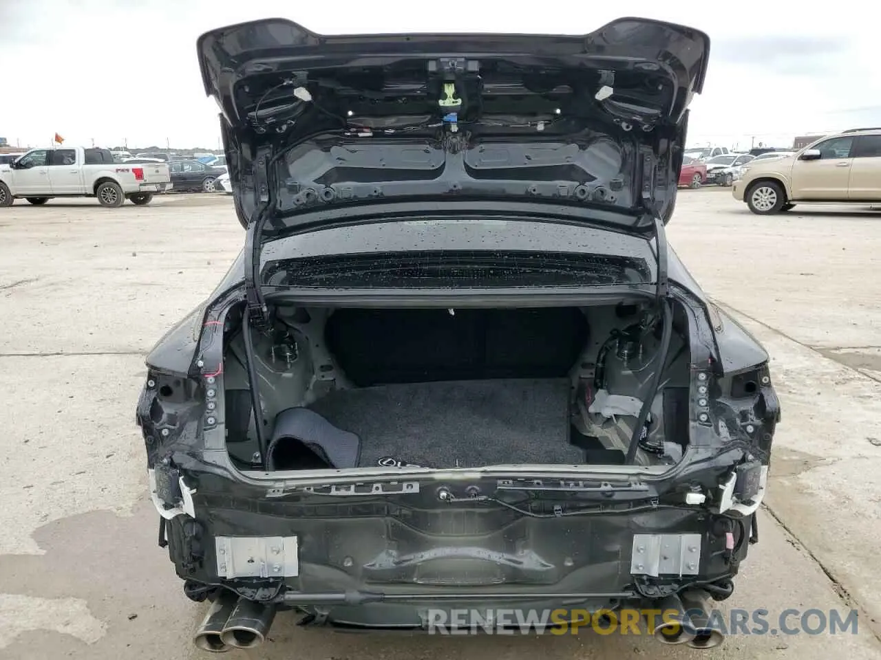 6 Фотография поврежденного автомобиля JTHAP1D26P5003241 LEXUS IS 500 F S 2023