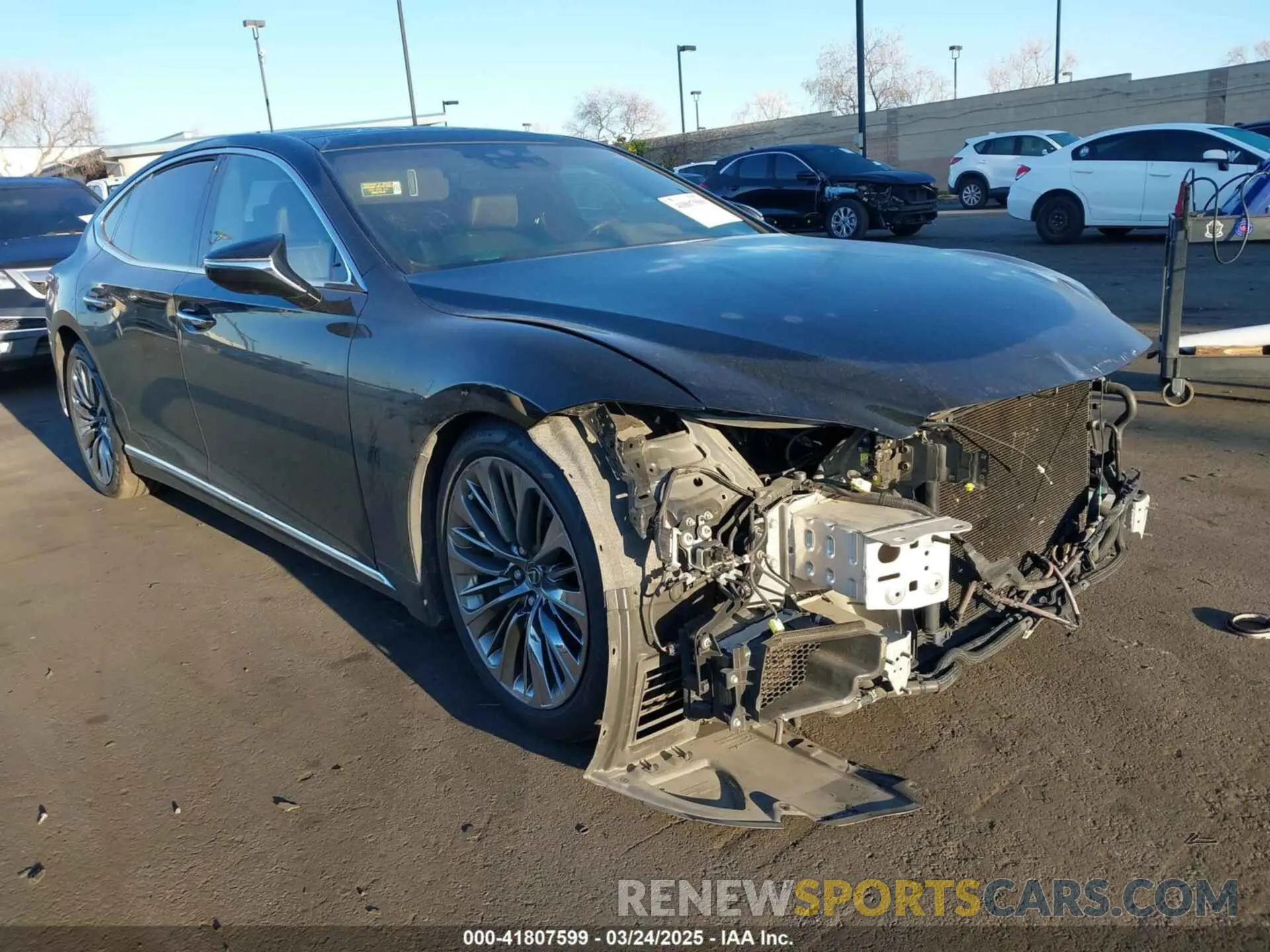 1 Photograph of a damaged car JTHB5LFF3K5009125 LEXUS LS 500 2019