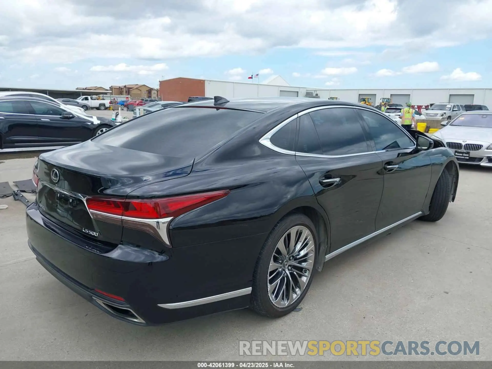 4 Фотография поврежденного автомобиля JTHD51FF1L5011017 LEXUS LS 500 2020