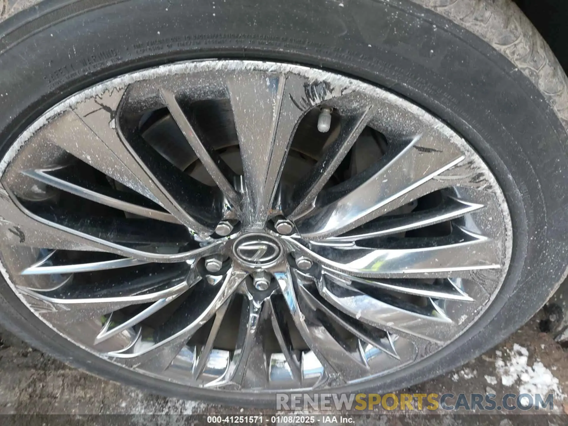 17 Фотография поврежденного автомобиля JTHD51GF8L5008341 LEXUS LS 500 2020