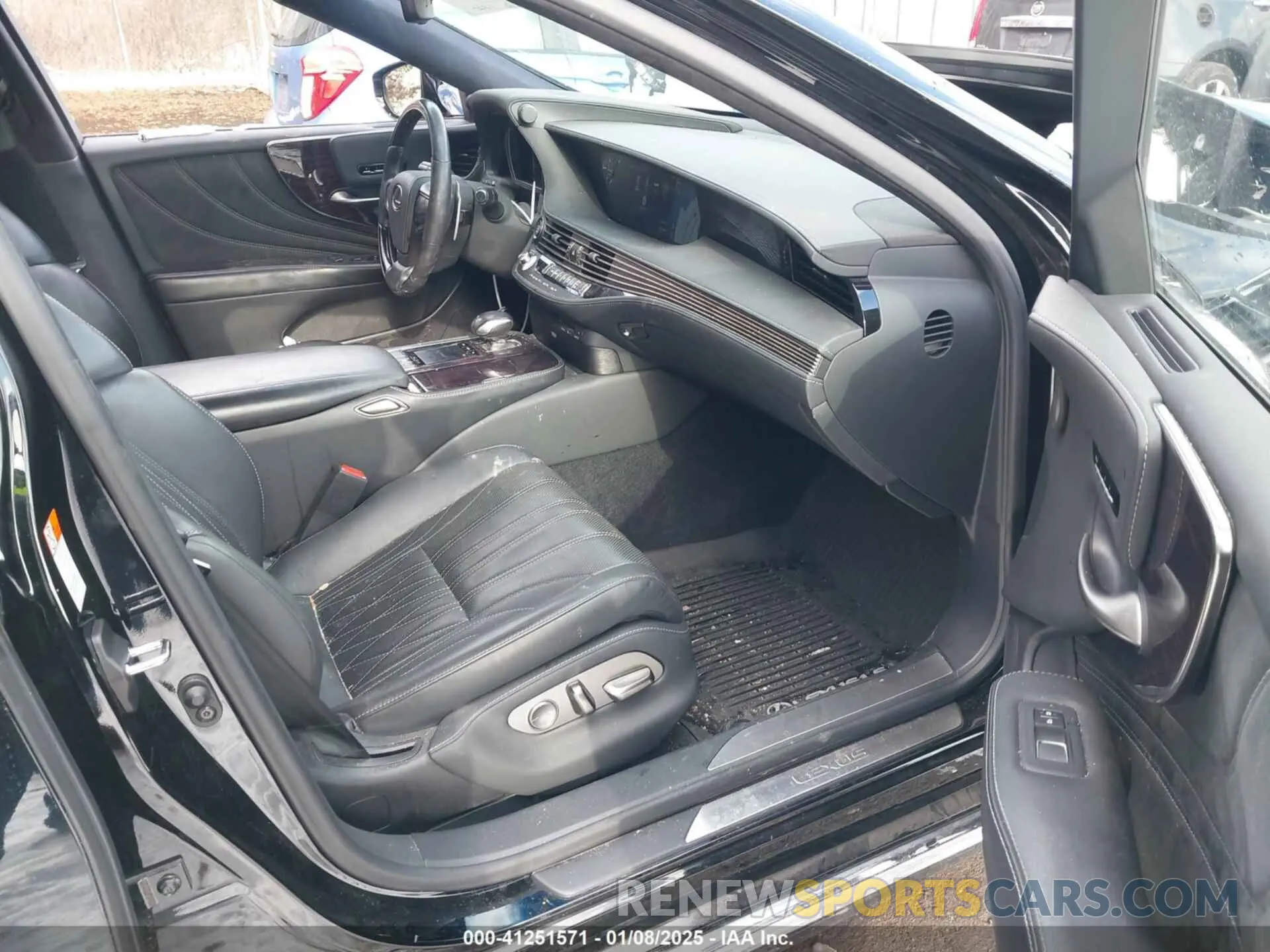 5 Фотография поврежденного автомобиля JTHD51GF8L5008341 LEXUS LS 500 2020