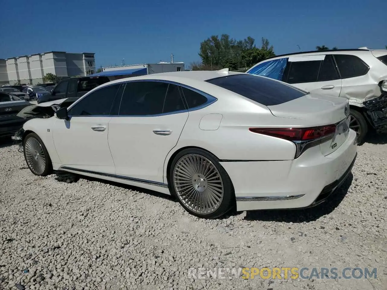2 Фотография поврежденного автомобиля JTHB51FF2K5009086 LEXUS LS500 2019