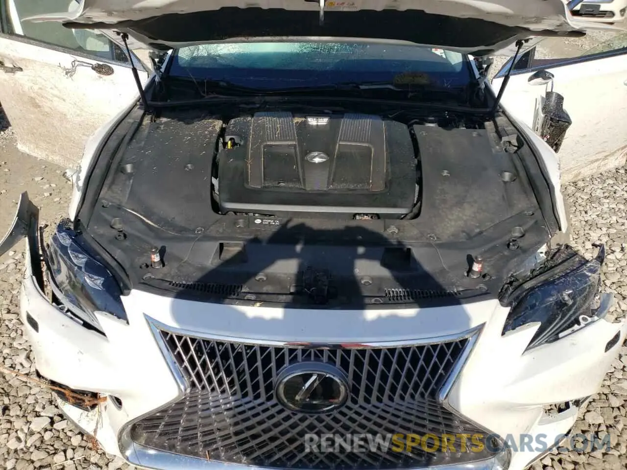 11 Photograph of a damaged car JTHC51FF6K5005529 LEXUS LS500 2019