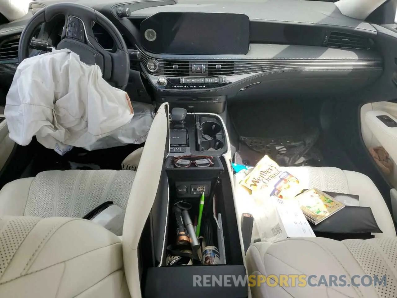 8 Фотография поврежденного автомобиля JTHE5LGF3N5010467 LEXUS LS500 2022