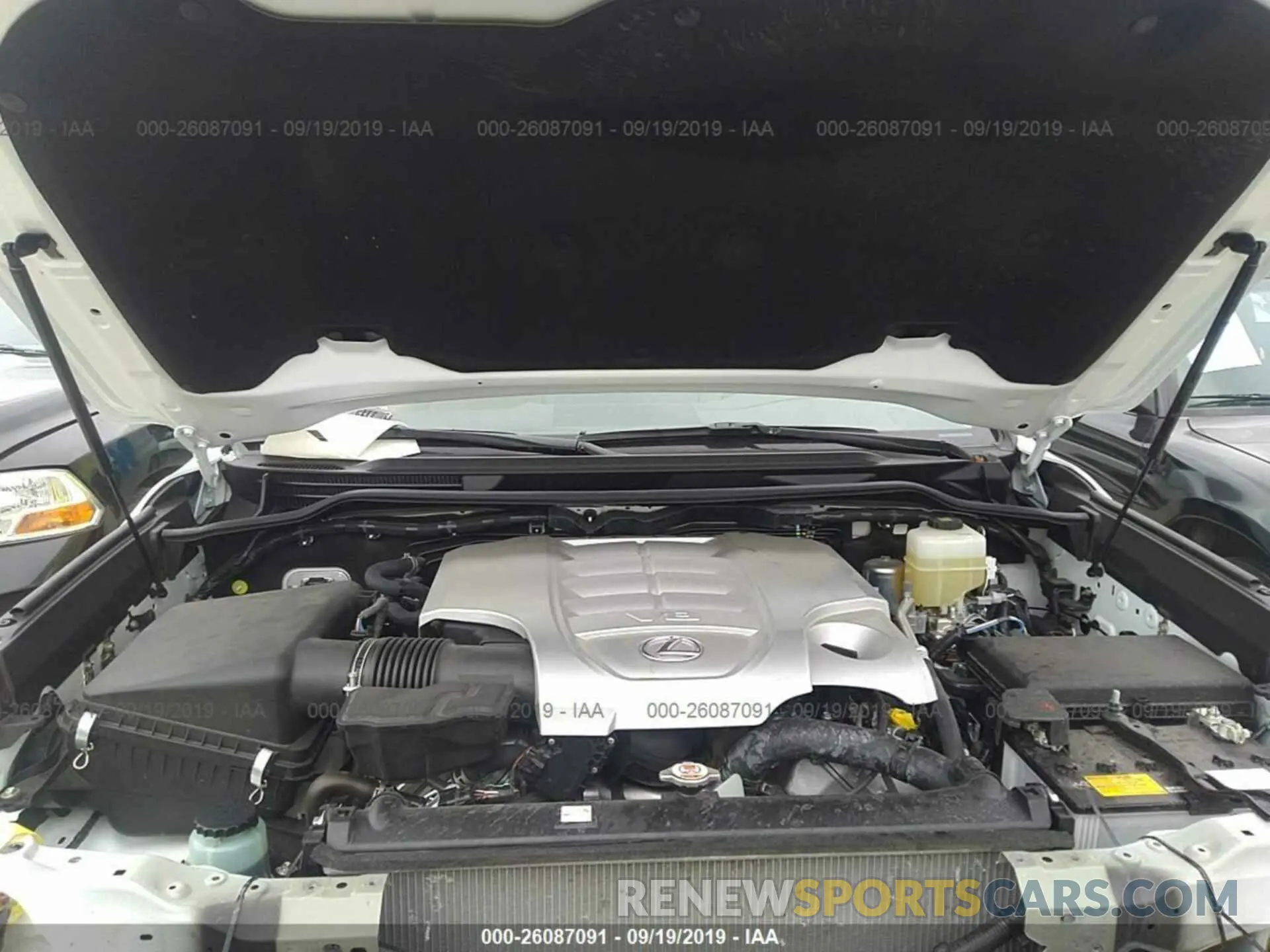 10 Фотография поврежденного автомобиля JTJHY7AX2K4301703 LEXUS LX 2019