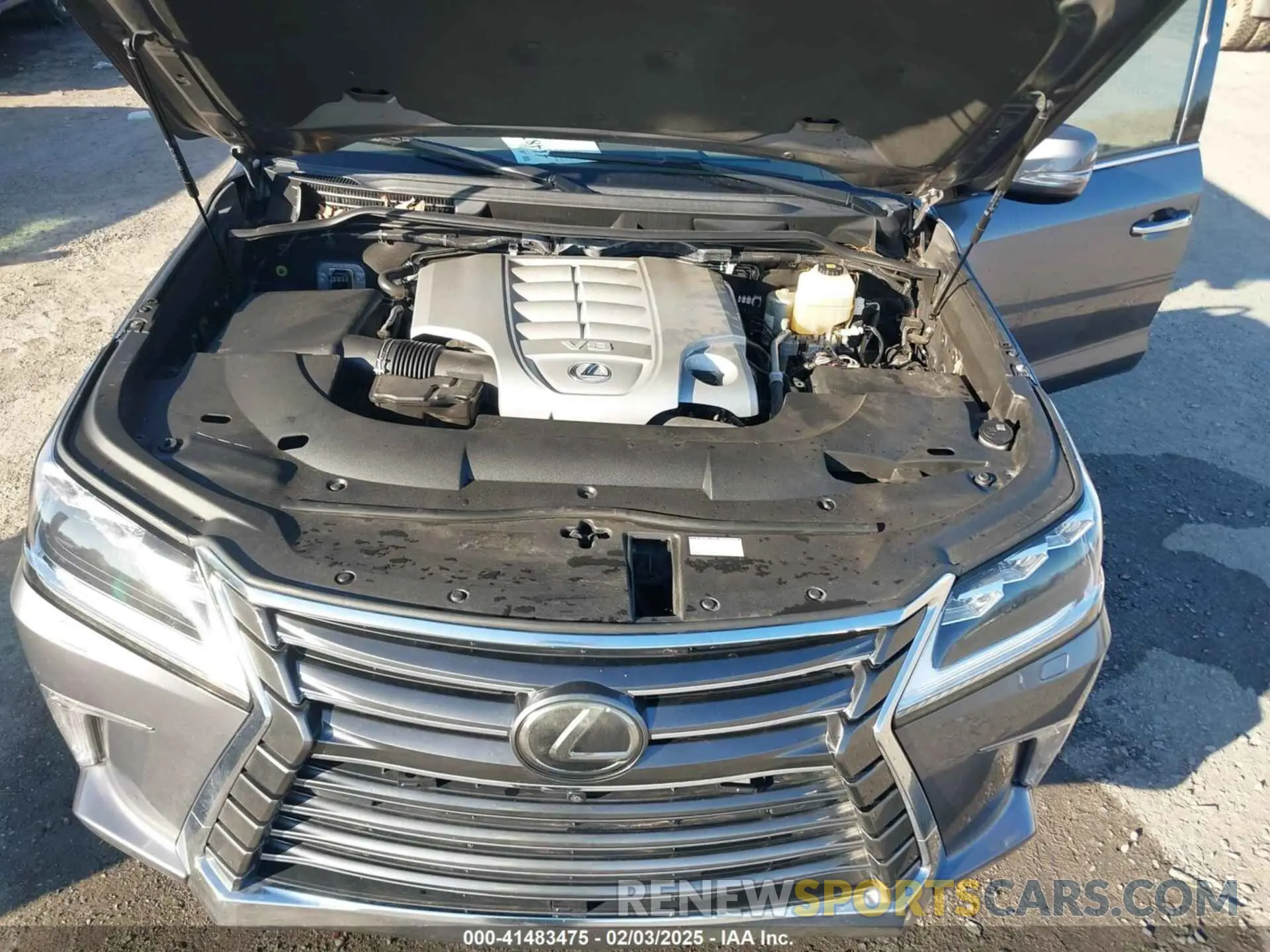 10 Фотография поврежденного автомобиля JTJHY7AX2K4285065 LEXUS LX 570 2019