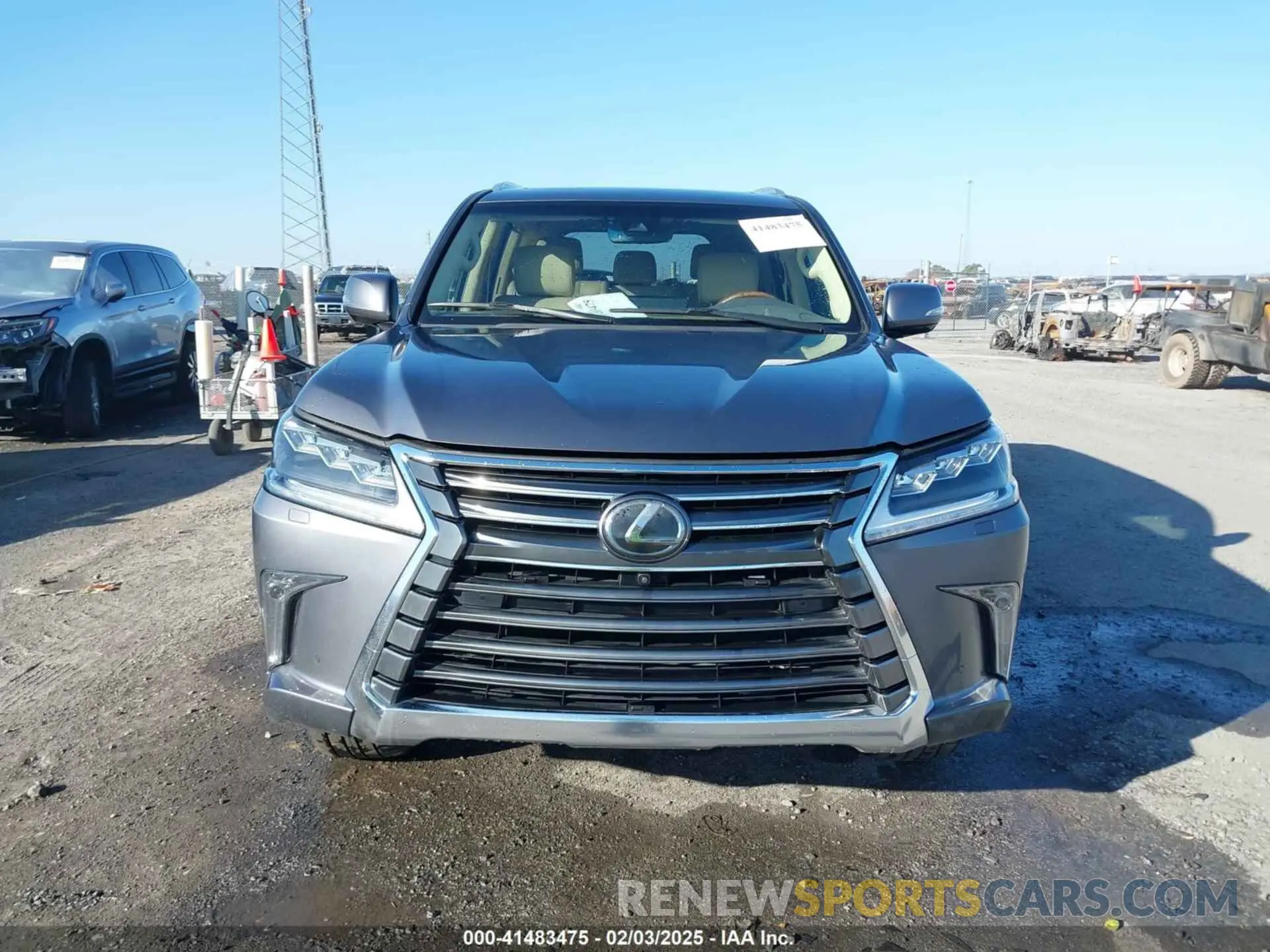 12 Фотография поврежденного автомобиля JTJHY7AX2K4285065 LEXUS LX 570 2019