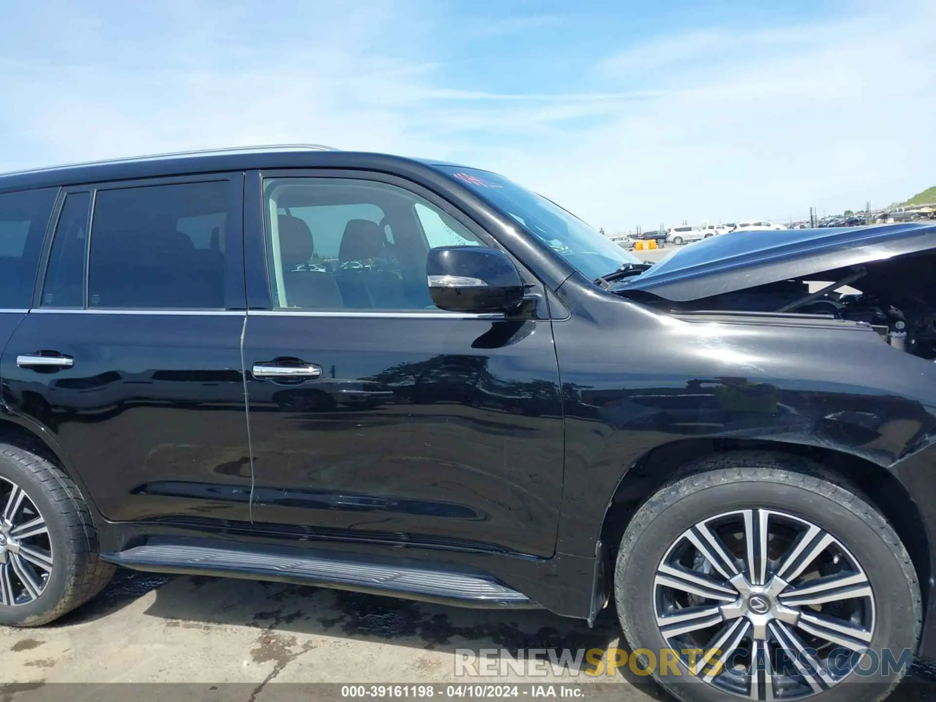 14 Photograph of a damaged car JTJDY7AXXM4338550 LEXUS LX 570 2021