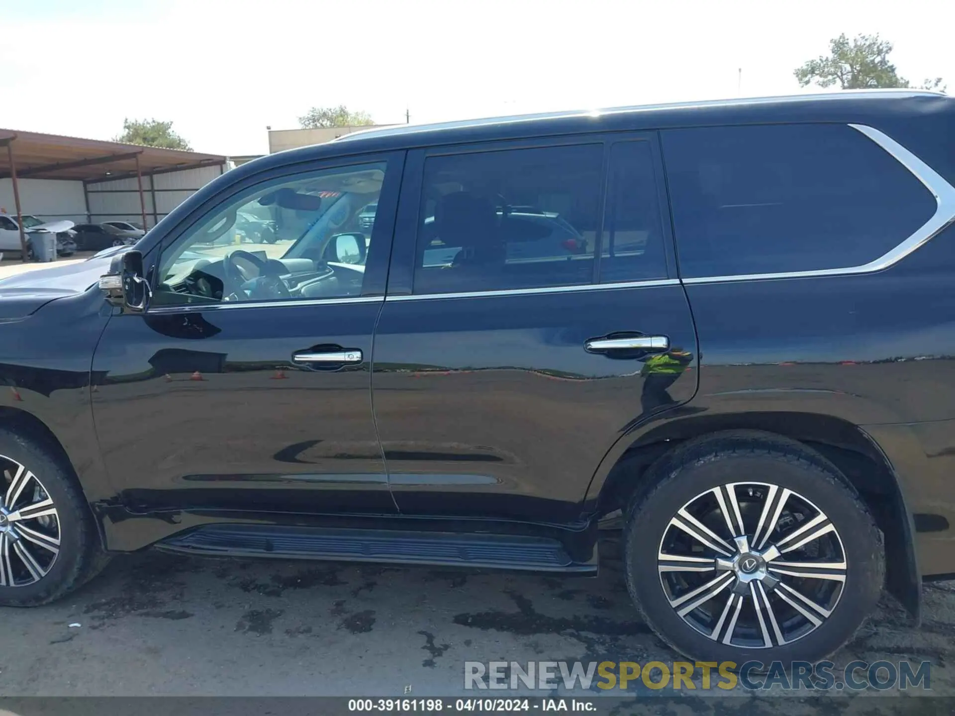 15 Photograph of a damaged car JTJDY7AXXM4338550 LEXUS LX 570 2021