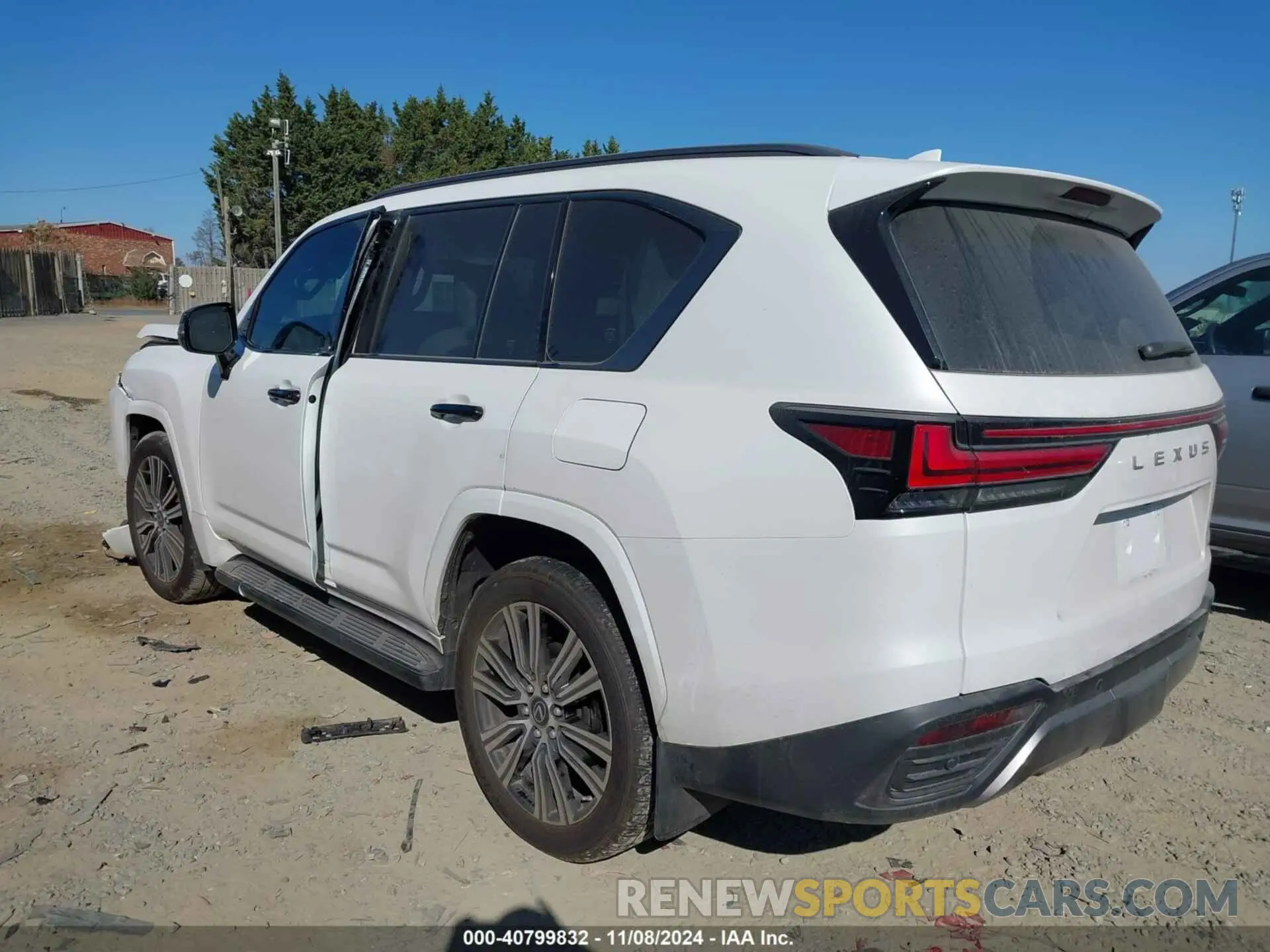 3 Фотография поврежденного автомобиля JTJGB7CX9P4037882 LEXUS LX 600 2023