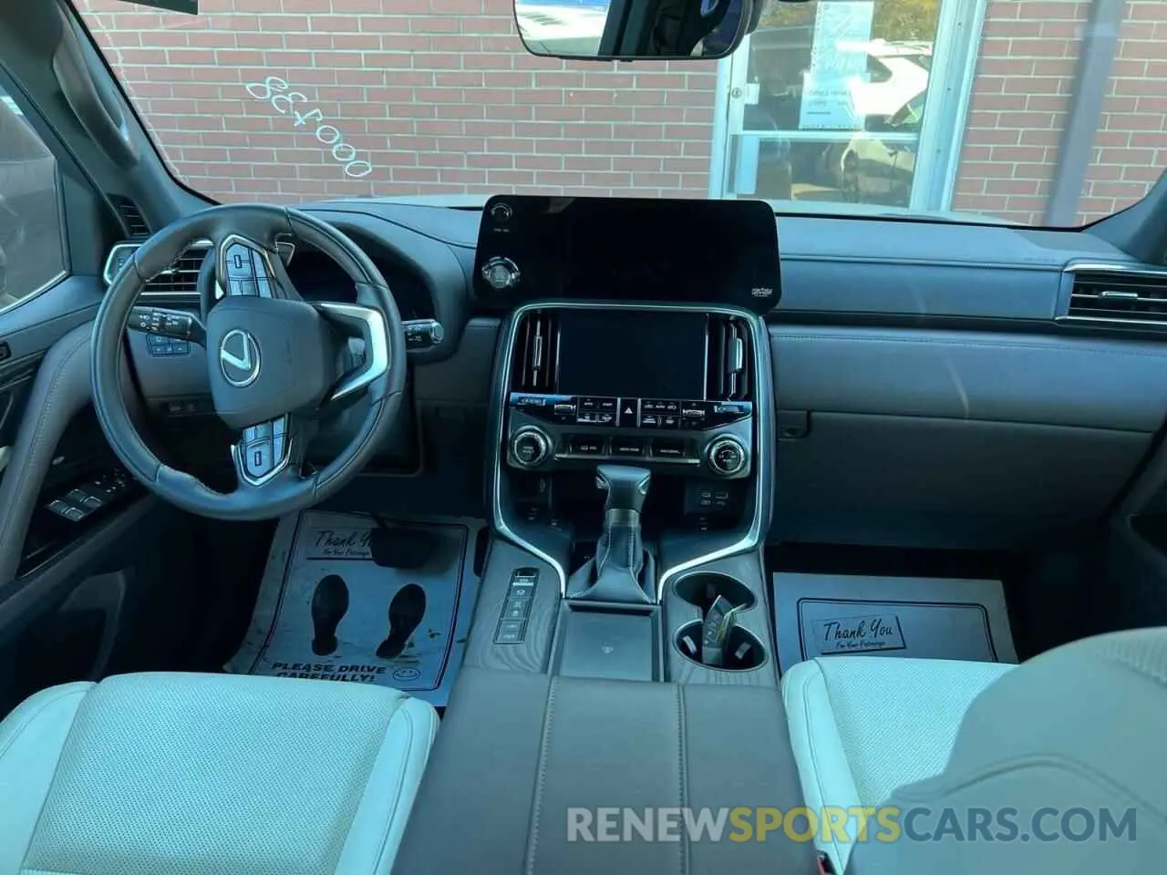 5 Фотография поврежденного автомобиля JTJGB7CX8N4000738 LEXUS LX 600 BAS 2022