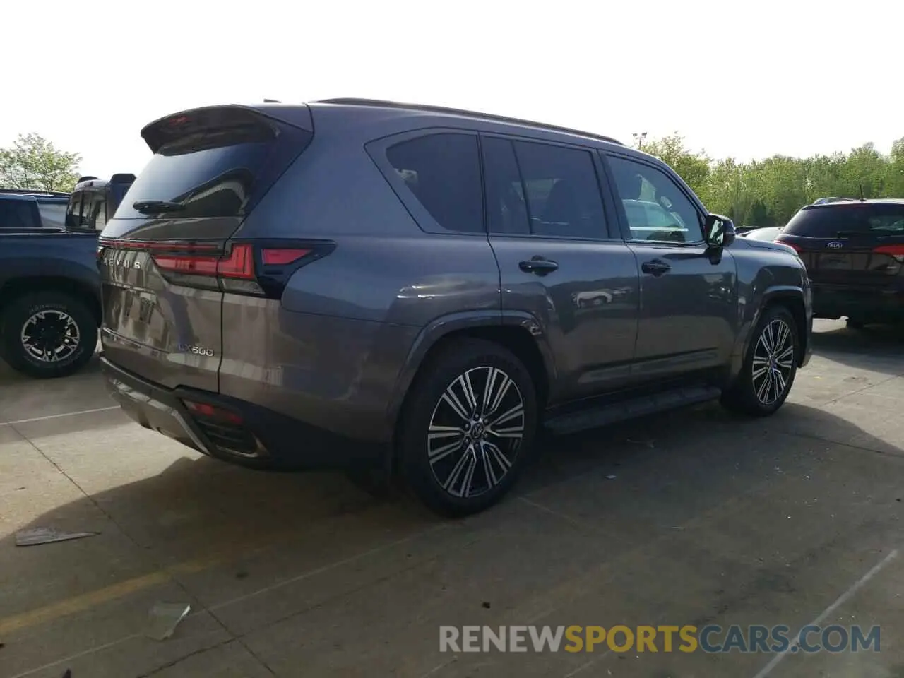 3 Фотография поврежденного автомобиля JTJGB7CX9S4068591 LEXUS LX 600 PRE 2025