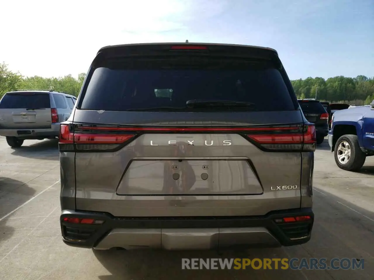 6 Фотография поврежденного автомобиля JTJGB7CX9S4068591 LEXUS LX 600 PRE 2025
