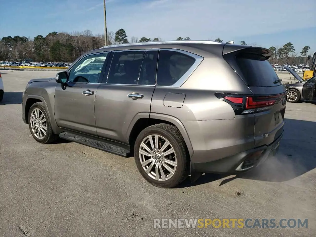2 Фотография поврежденного автомобиля JTJLBACX2P4030493 LEXUS LX 600 ULT 2023